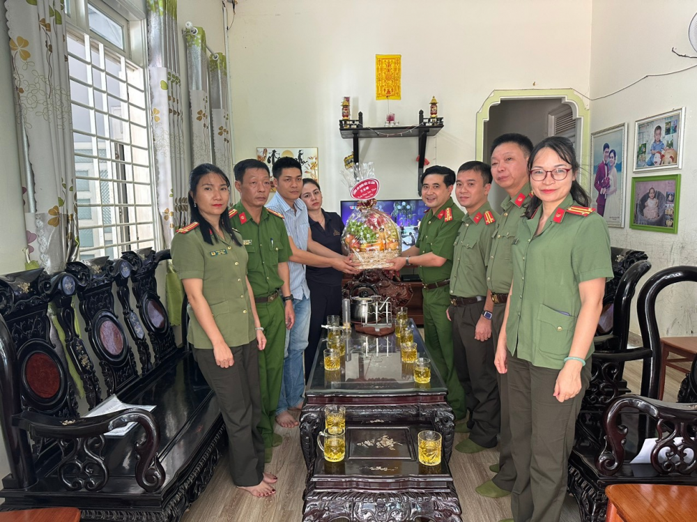 Công an quận Bắc Từ Liêm tổ chức đợt sinh hoạt chính trị về nguồn tại tỉnh Tây Nguyên