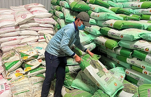 Giá phân bón hôm nay 28/8: Thị trường bình lặng