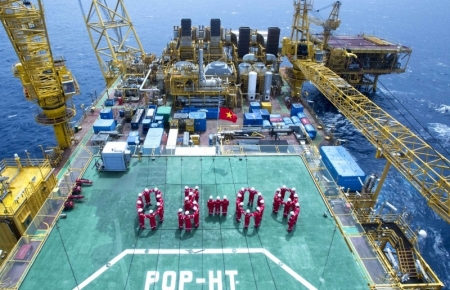 Petrovietnam – 48 năm phát triển cùng đất nước