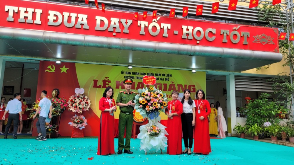 Trường THCS Tây Mỗ (Hà Nội): “Lan tỏa yêu thương - Nâng tầm hiểu biết”