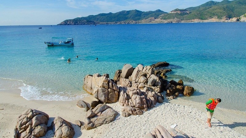 Chiêm ngưỡng vẻ đẹp hoang sơ biển Cà Ná
