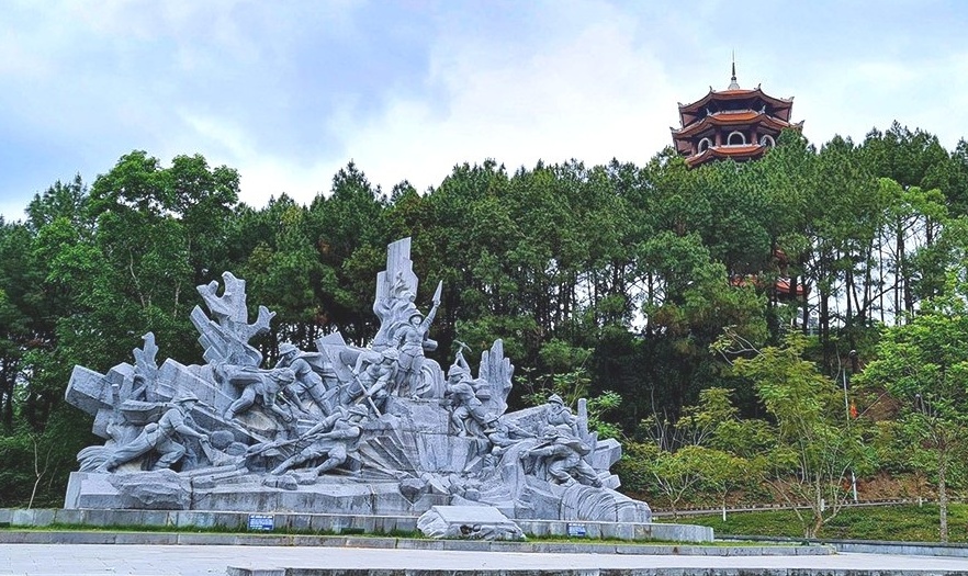 “Huyền thoại tuổi thanh xuân” - Tôn vinh 10 nữ thanh niên xung phong Ngã ba Đồng Lộc