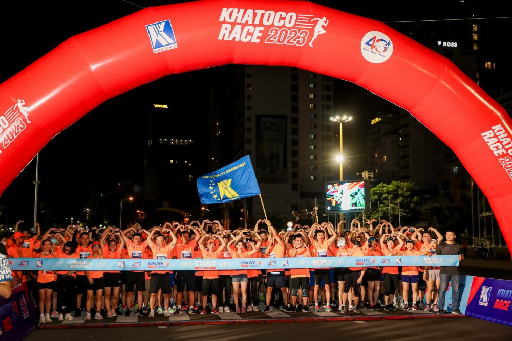 Giải chạy Khatoco Race 2023 thu hút hơn 1.300 vận động viên tham gia