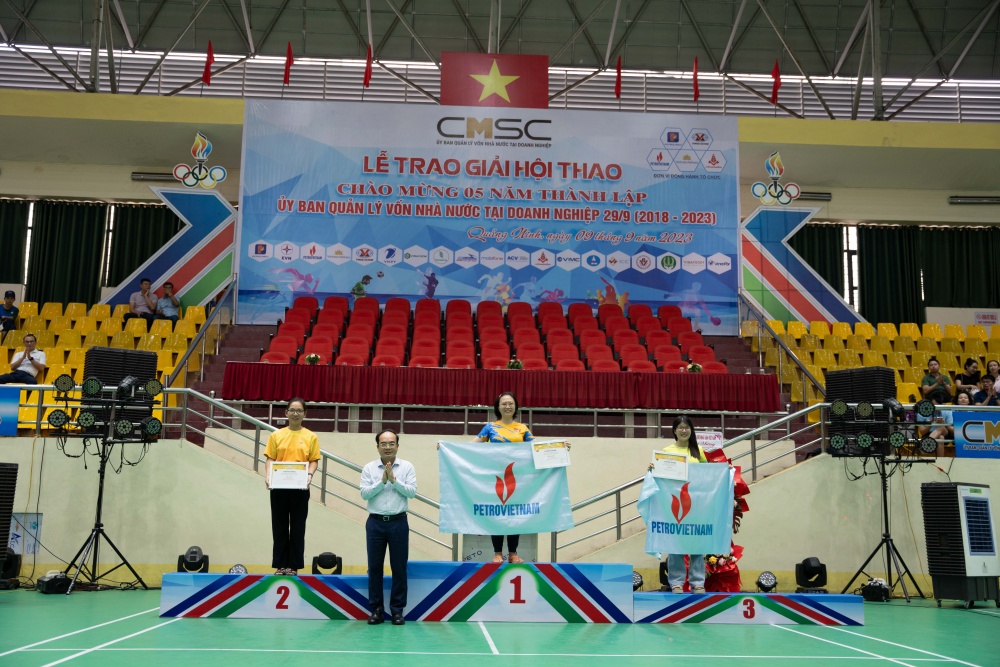 Vận động viên Bùi Thị Thu Hương - Liên doanh Việt-Nga Vietsovpetro, Xí nghiệp Khai thác các công trình Khí đạt giải nhất nội dung 30 km nữ; vận động viên Vương Thị Bốn - Công ty Cổ phần Phân bón Cà Mau đạt giải Ba nội dung 30 km nữ.