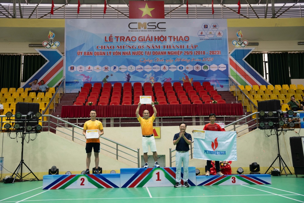 Vận động viên Trần Văn Thuật - Tổng công ty Khí Việt Nam (PVGas) - Công ty Chế biến Khí Vũng Tàu đạt giải Ba nội dung 50 km nam
