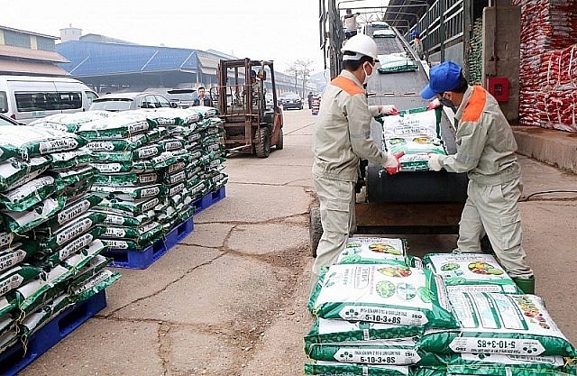 Giá phân bón hôm nay 14/9: Chờ đợi thông tin từ thị trường