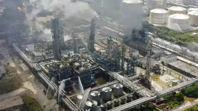 Sản lượng lọc dầu của Trung Quốc tăng lên mức kỷ lục