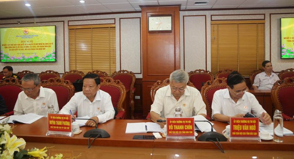 Các đại biểu tham dự Hội nghị