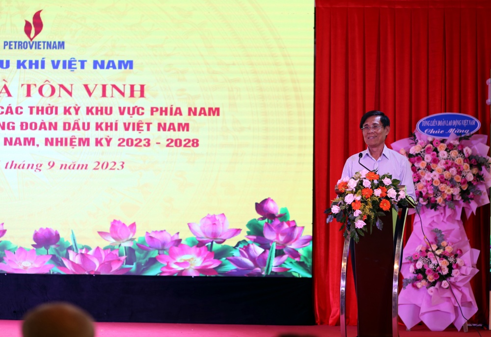 CĐ DKVN gặp mặt và tôn vinh cán bộ công đoàn chủ chốt các thời kỳ khu vực phía Nam