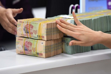 Chữa "bệnh thừa tiền", ngân hàng đẩy mạnh cuộc đua giảm lãi suất cho vay