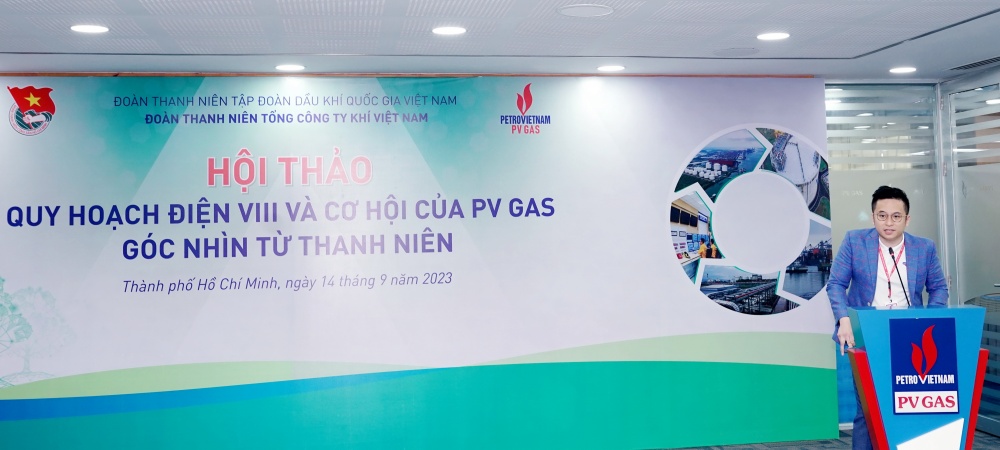 H2. Đại diện Đoàn thanh niên trình bày tham luận tại Hội thảo