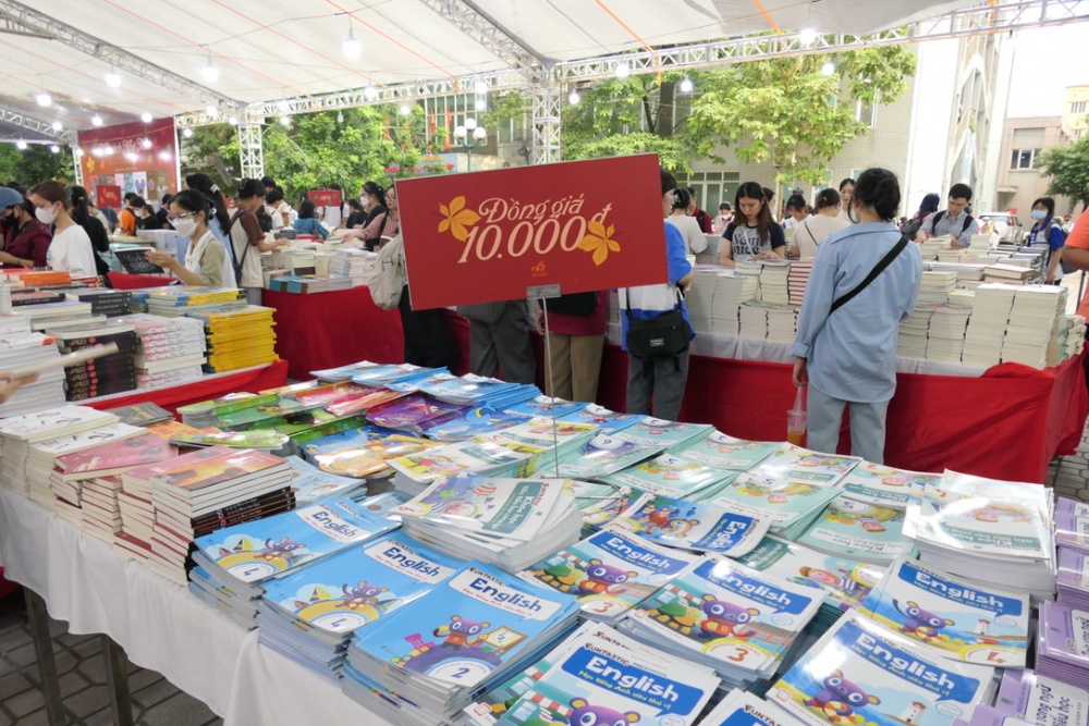 Hội sách Nhã Nam chào thu Hà Nội