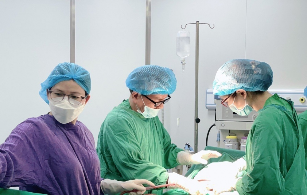 BVĐK Hòa Bình: Kịp thời cứu sống người phụ nữ mang thai ngoài tử cung bị vỡ