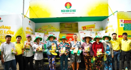 "Mùa vàng thắng lớn 2023": Hàng trăm chỉ vàng 99.99 đã tới tay bà con nông dân