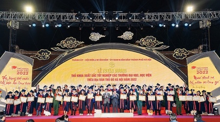 Hà Nội: Tuyên dương Thủ khoa xuất sắc năm 2023