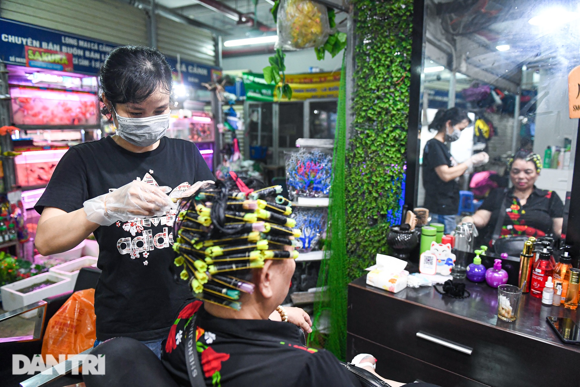 Bên trong khu chợ trăm tuổi của Hà Nội được đưa xuống lòng đất - 9