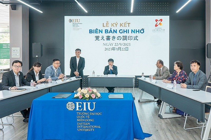 Trường Đại học Quốc tế miền Đông và Đại học Yamaguchi Prefectural University (Nhật Bản) ký kết hợp tác