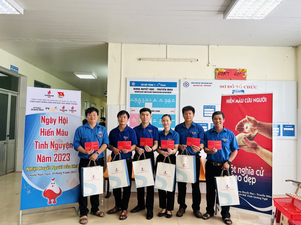 Tuổi trẻ BSR phối hợp cùng Cụm hoạt động Dầu khí miền Trung tổ chức hiến máu tình nguyện năm 2023