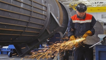 Sản xuất công nghiệp của Nga giảm tháng thứ 4 liên tiếp
