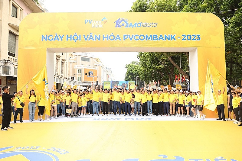 Con người là yếu tố nền tảng cho sự phát triển của PVcomBank
