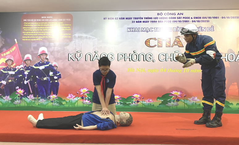 Hướng dẫn trực tiếp phòng, chống cháy nổ, kỹ năng thoát nạn