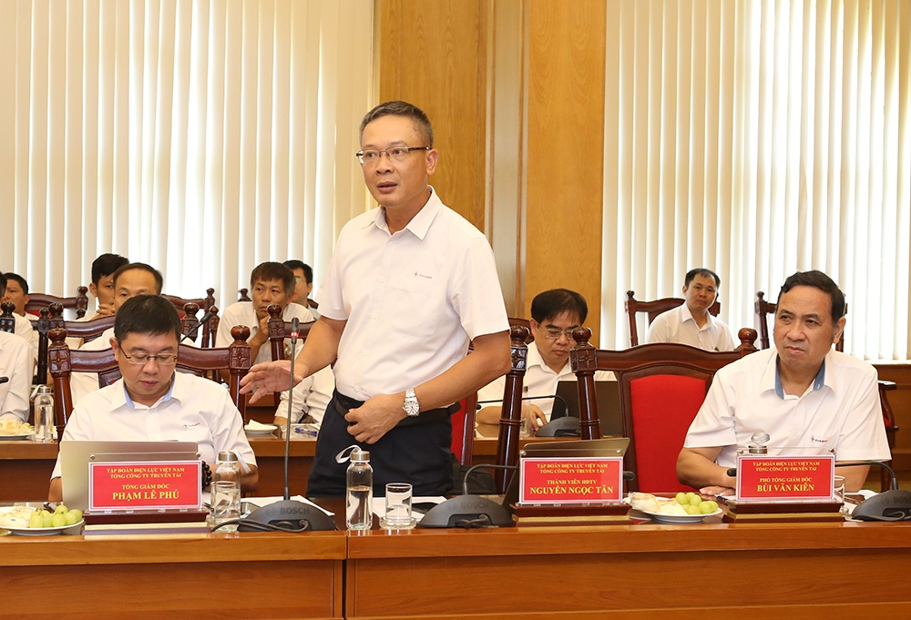 Bàn giải pháp tháo gỡ vướng mắc mặt bằng các dự án điện trên địa bàn tỉnh Vĩnh Phúc