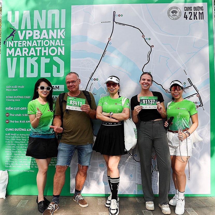Hàng nghìn runner checkin nhận Bib VPIM 2023
