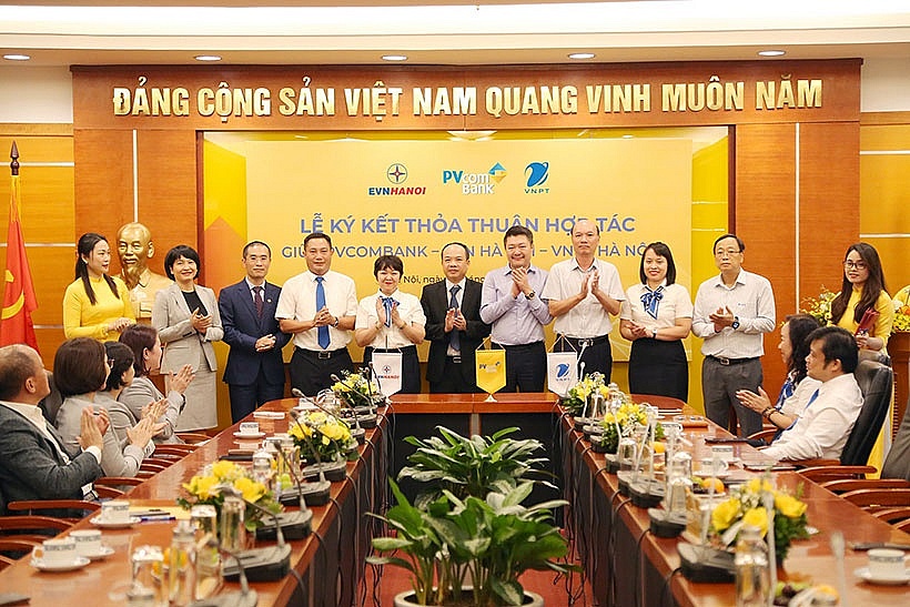 PVcomBank, EVNHANOI và VNPT Hà Nội hợp tác nâng cao chất lượng chuyển đổi số