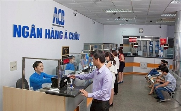 Tin ngân hàng ngày 10/10: Lãi suất tiền gửi giảm mạnh