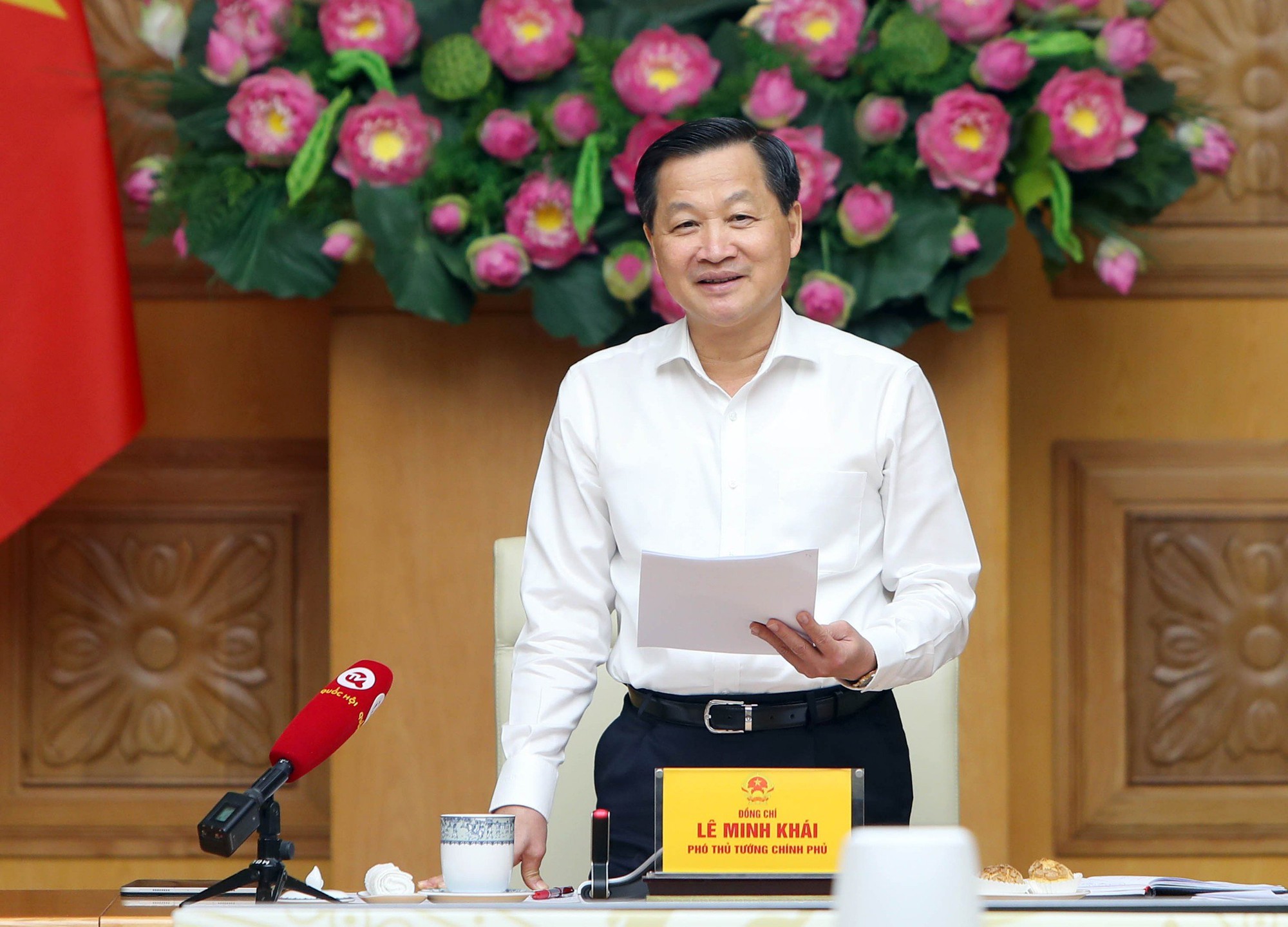 Phó Thủ tướng Lê Minh Khái "chốt" thời hạn trình phương án điều chỉnh giá điện, dịch vụ y tế