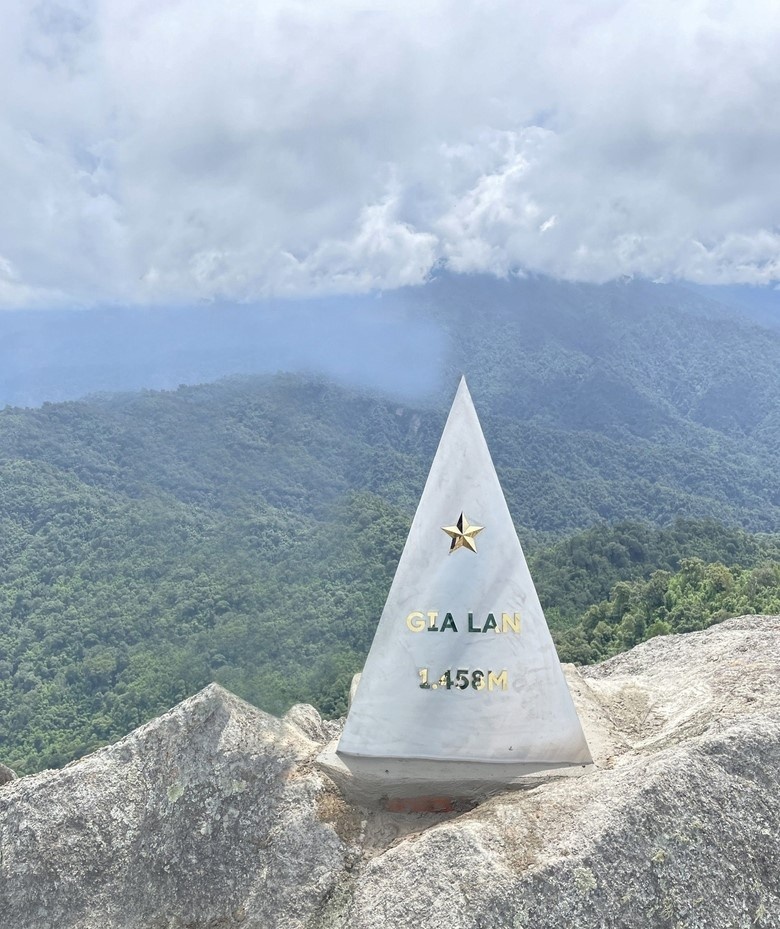Chinh phục đỉnh Gia Lan (Văn Bàn, Lào Cai)