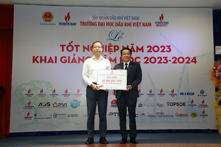 Trường Đại học Dầu khí Việt Nam tổ chức Lễ tốt nghiệp năm 2023 và khai giảng năm học mới 2023-2024 Trường Đại học Dầu khí Việt Nam tổ chức Lễ tốt nghiệp năm 2023 và khai giảng năm học mới 2023 2024