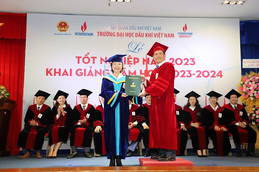 Trường Đại học Dầu khí Việt Nam tổ chức Lễ tốt nghiệp năm 2023 và khai giảng năm học mới 2023 2024
