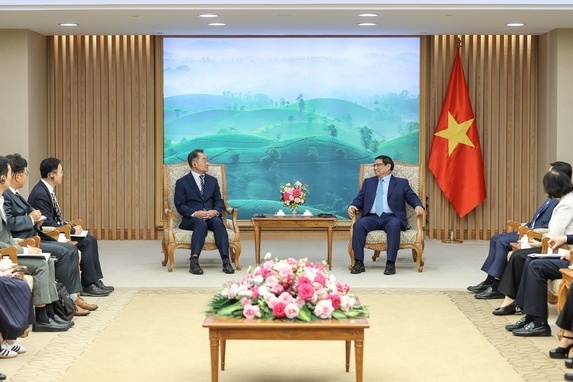 Thủ tướng mong muốn Tập đoàn công nghệ Amkor tiếp tục hỗ trợ Việt Nam phát triển ngành công nghiệp bán dẫn