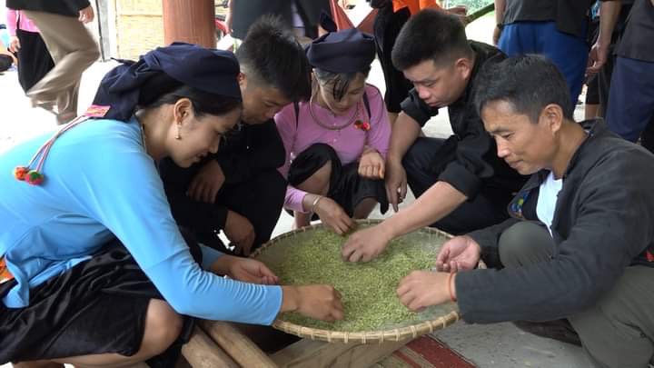 Lễ hội Cốm Dương Quỳ với chủ đề “Sắc vàng hương cốm”