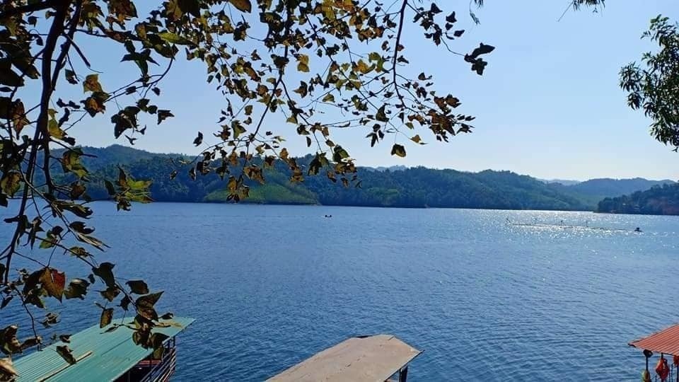 Cấm Sơn - Hạ Long trên cạn, điểm du lịch sinh thái thú vị ở Bắc Giang Cấm Sơn - Hạ Long trên cạn, điểm du lịch sinh thái thú vị ở Bắc Giang