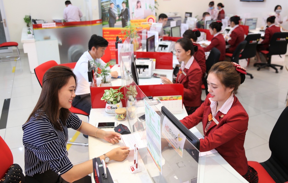 Tin ngân hàng ngày 14/10: Vay vốn kinh doanh bất động sản tăng mạnh