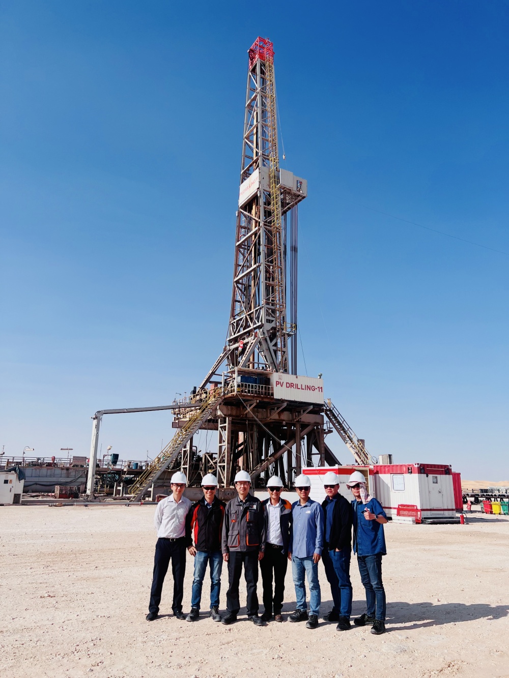 Tác phẩm dự thi "Petrovietnam trong tôi": Tác giả Trần Hoài Dũng (GBRS) Tác phẩm dự thi "Petrovietnam trong tôi": Tác giả Trần Hoài Dũng (GBRS)