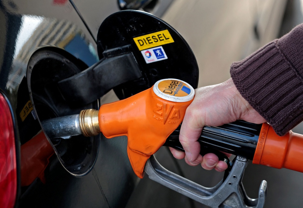Trung Quốc: Vị cứu tinh trong cơn khủng hoảng diesel của phương Tây?