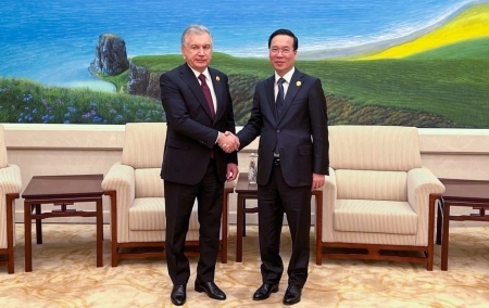 Chủ tịch nước Võ Văn Thưởng gặp Tổng thống Uzbekistan