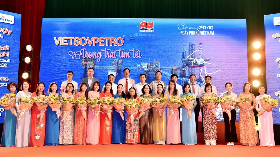 Công đoàn Vietsovpetro tổ chức chương trình “Vietsovpetro trong trái tim tôi” chào mừng Ngày Phụ nữ Việt Nam 20/10