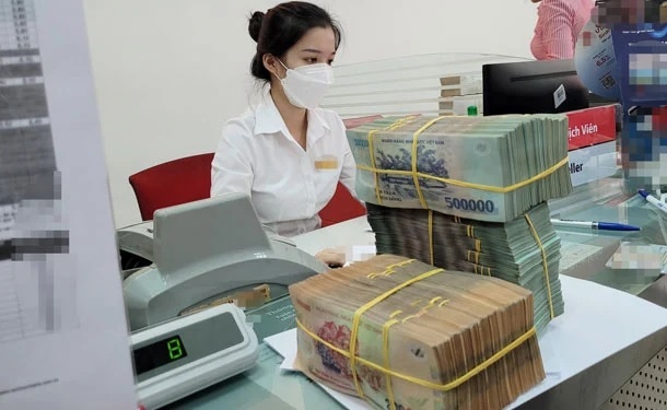 Tin tức kinh tế ngày 24/10: Một số ngân hàng báo lãi “khủng”