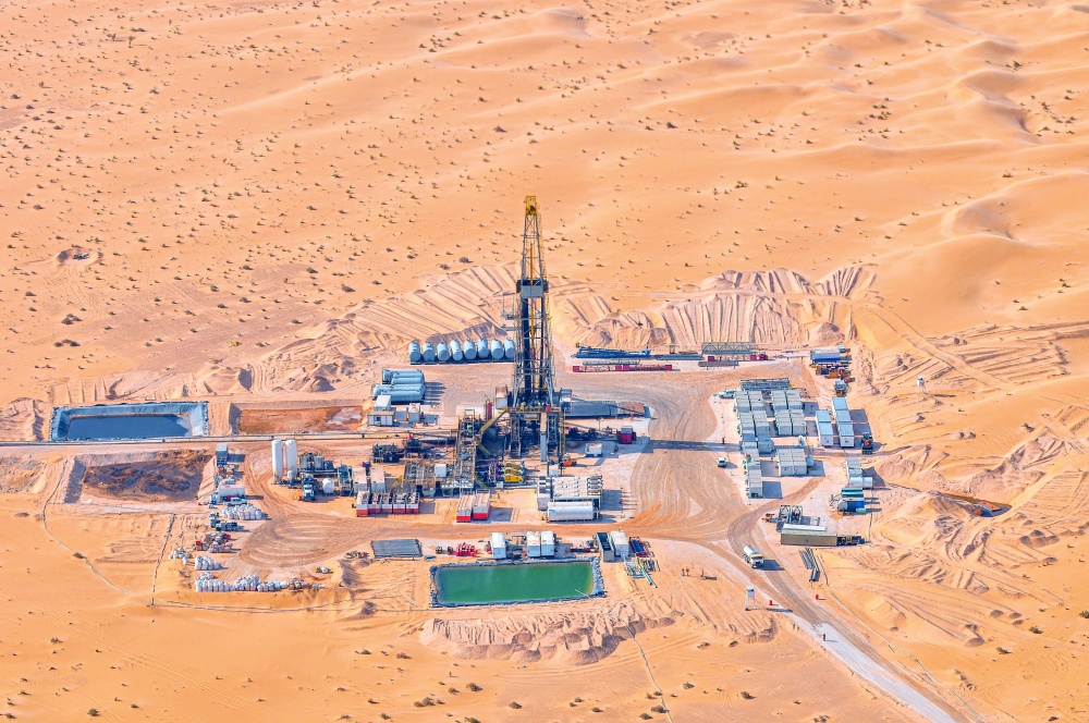 18-DQL-AB-0001-03: Giàn khoan PV Drilling 11 nhìn từ trên máy bay đổi ca chuyên dụng. 18-DQL-AB-0001-03: Giàn khoan PV Drilling 11 nhìn từ trên máy bay đổi ca chuyên dụng.