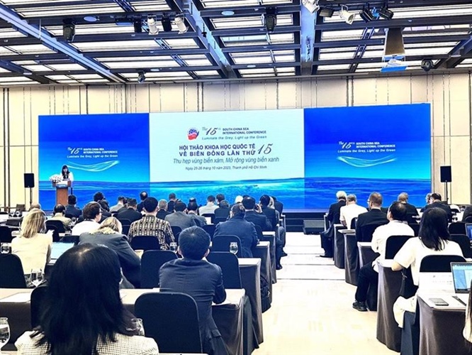 Hội thảo khoa học quốc tế về Biển Đông lần thứ 15: “Thu hẹp vùng biển xám, Mở rộng vùng biển xanh”