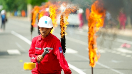 Tác phẩm dự thi "Petrovietnam trong tôi": Bộ ảnh "Hội thao an toàn thường niên tại PV Power", tác giả Trần Phúc Thái (PV Power)