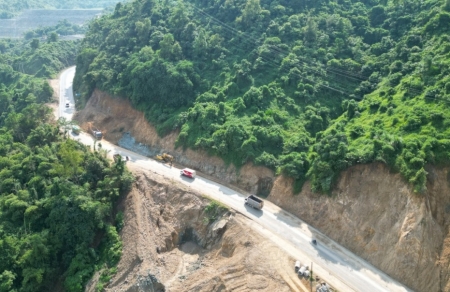 Đại công trường trên dốc Cun "tử thần"