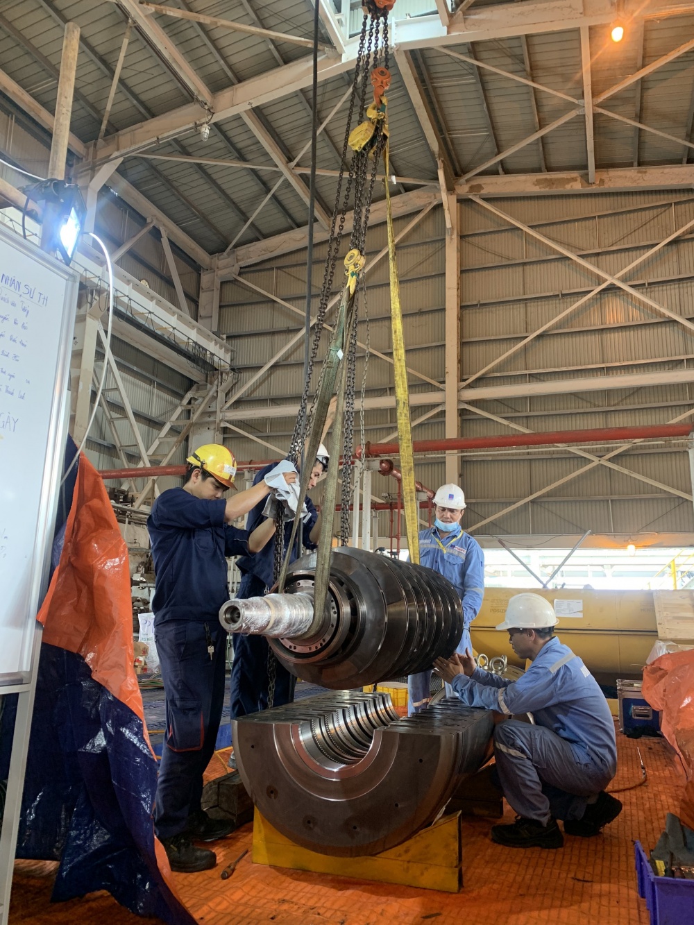 14-TTL-AD-0003: Công tác lắp đặt rotor máy nén Ly tâm ao áp.