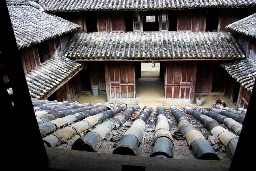 Thời gian đã trôi qua ở ngôi nhà ấy