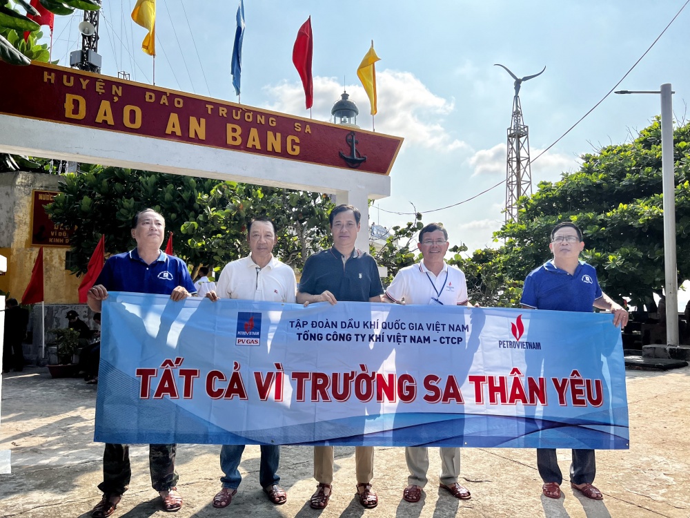 16-MVH-AB-0001-06: Thông điệp “TẤT CẢ VÌ TRƯỜNG SA THÂN YÊU” của đoàn công tác PV GAS tại đảo An Bang ngày 16/4/2022. 16-MVH-AB-0001-06: Thông điệp “TẤT CẢ VÌ TRƯỜNG SA THÂN YÊU” của đoàn công tác PV GAS tại đảo An Bang ngày 16/4/2022.