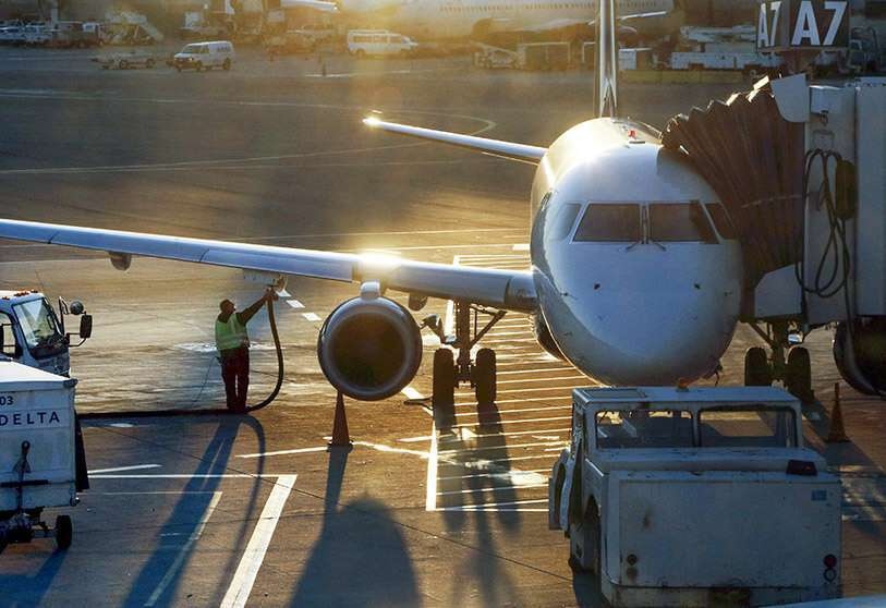 Hàng không châu Âu đối mặt giá nhiên liệu tăng cao như thế nào?